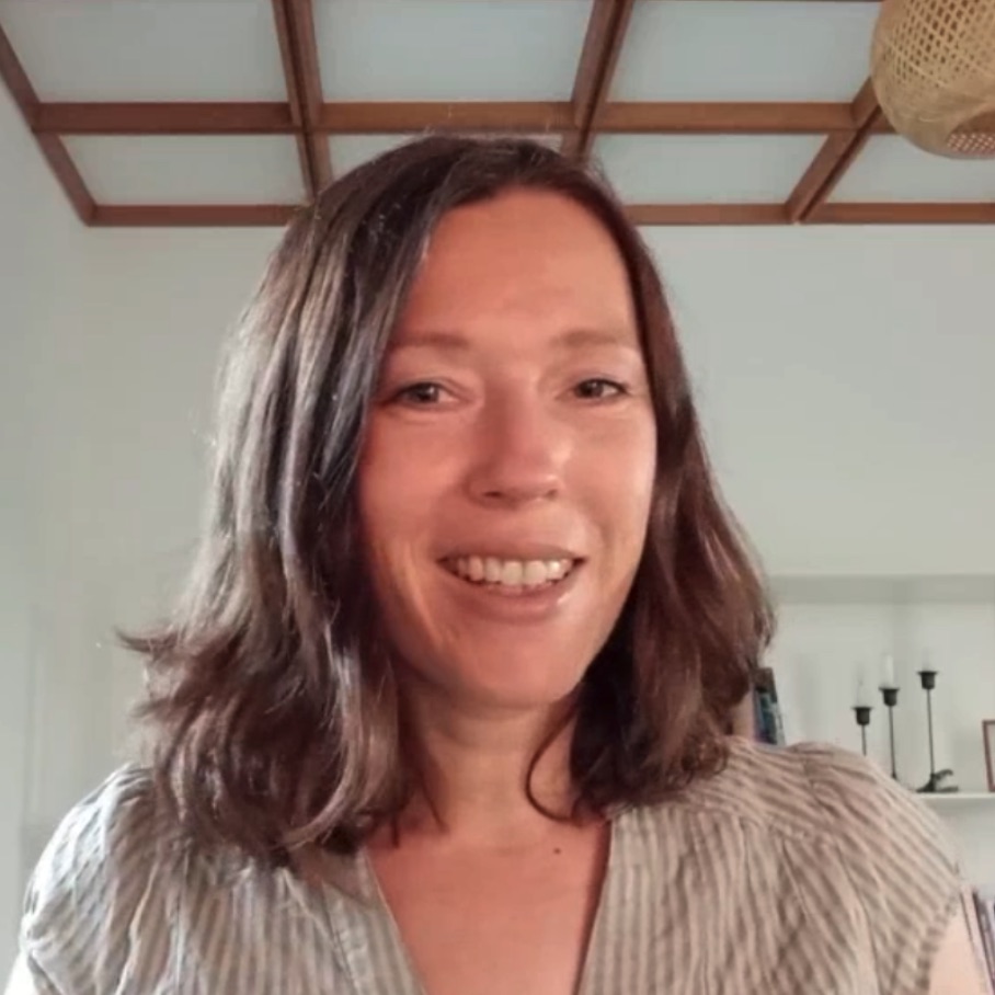 Sabine Gertrud Fischer, Karmalogin